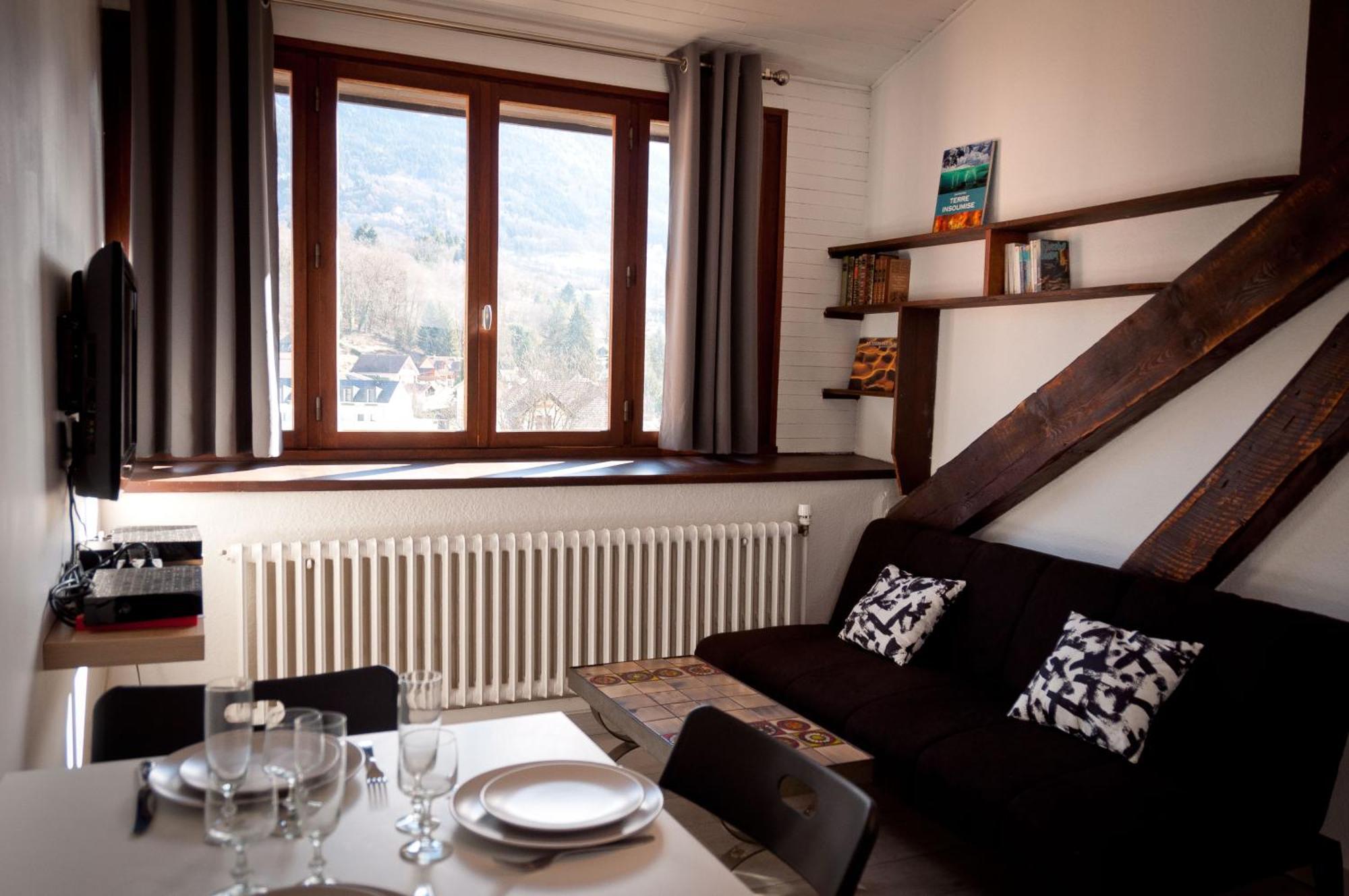 Le T2 Douillet D'Uriage - Residence Le Louvre - Cure Thermale Uriage- Proche Chamrousse - Jusqu'A 3 Personnes - Region Agreable En Toute Saison Vaulnaveys-le-Haut 외부 사진