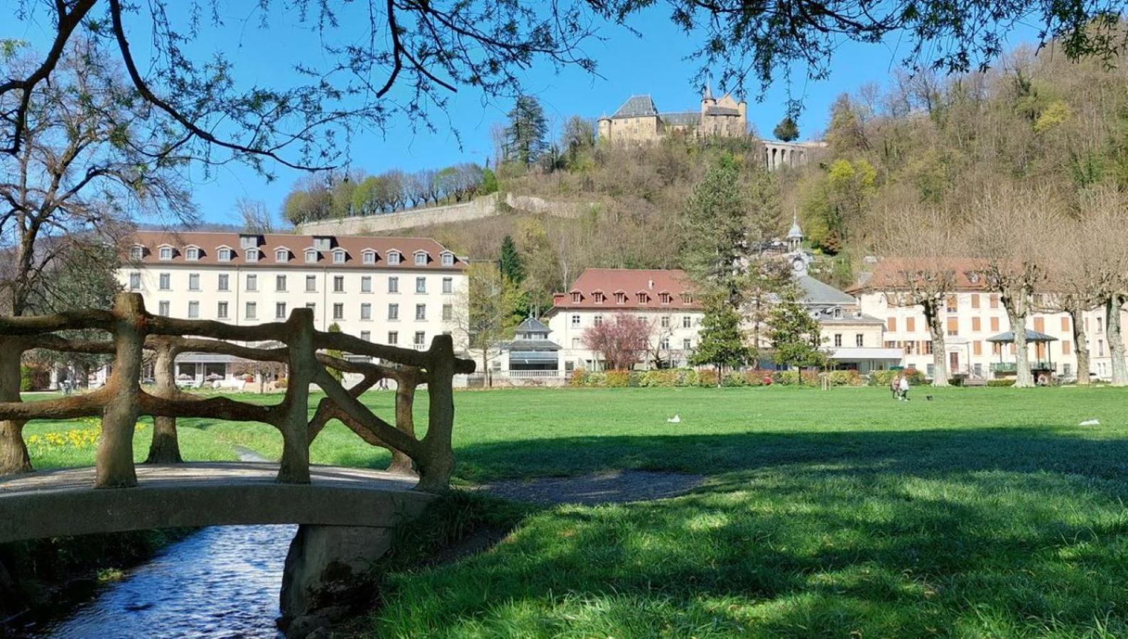 Le T2 Douillet D'Uriage - Residence Le Louvre - Cure Thermale Uriage- Proche Chamrousse - Jusqu'A 3 Personnes - Region Agreable En Toute Saison Vaulnaveys-le-Haut 외부 사진